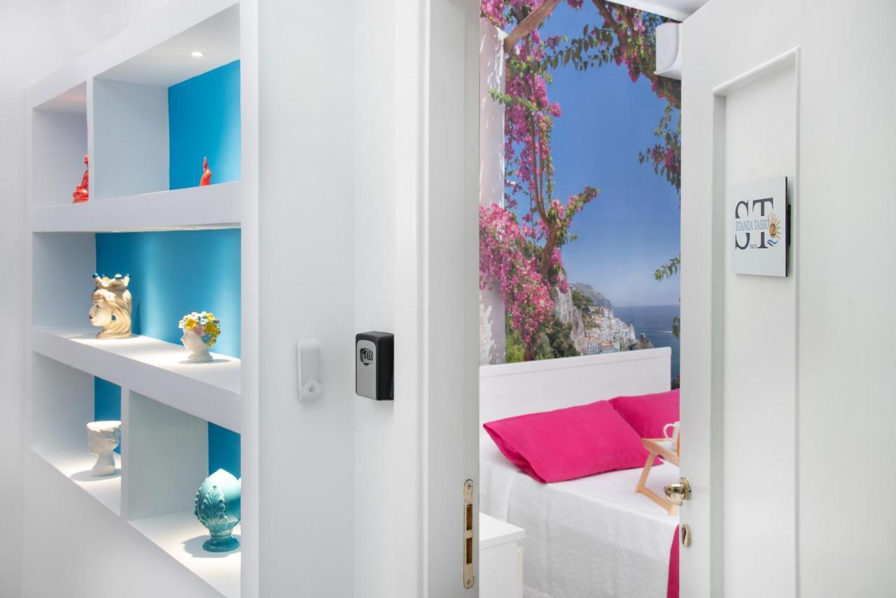 Bed and breakfast Stanza Tasso - De Vivo Realty Sorrente Extérieur photo